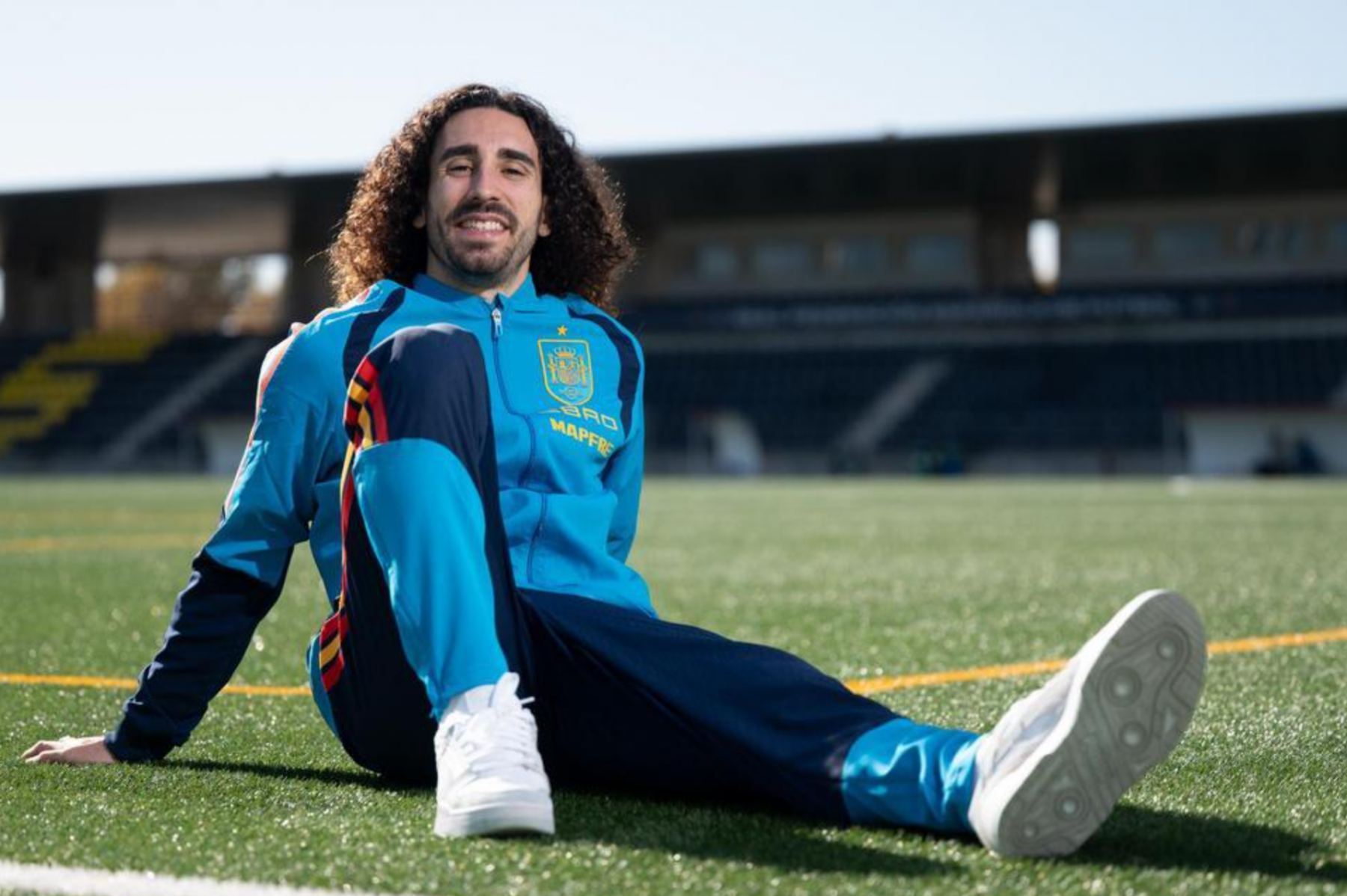 Cucurella: Si gana el Mundial, se afeitará la cabeza. Dembélé es el delantero más difícil de tratar.